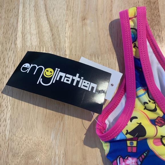 Emojination Girls one piece swimsuit bathing suit - Picture 4 of 8